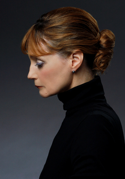 Suzanne Farrell portrait by Paul Kolnik.jpg